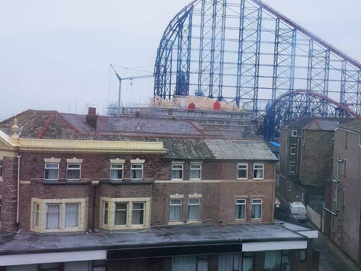 Pleasure Hotel By The Beach. Blackpool Eksteriør billede